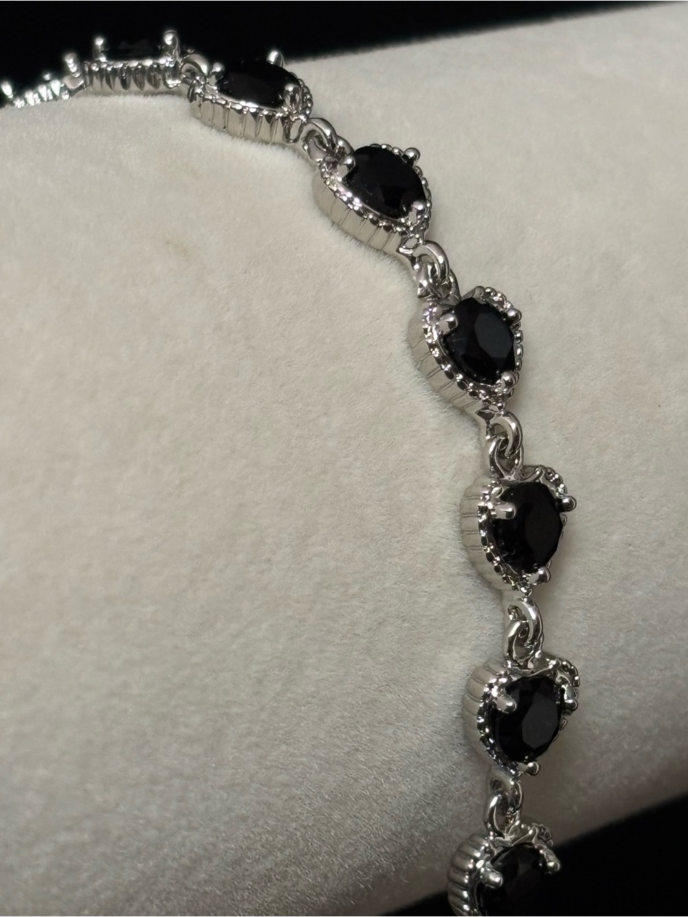 Black Heart Tennis Bracelet – White Gold Plated, Faceted Black Stones